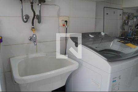 Apartamento à venda com 60m², 2 quartos e 1 vagaÁrea de Serviço