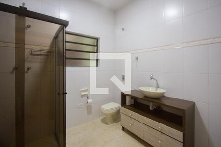 Casa para alugar com 200m², 3 quartos e 2 vagasBanheiro
