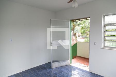 Sala de apartamento para alugar com 1 quarto, 50m² em Brasilândia, São Gonçalo