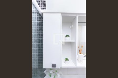 Apartamento à venda com 65m², 2 quartos e 1 vagaDetalhe do banheiro