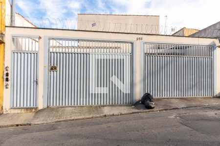 Casa de condomínio à venda com 65m², 2 quartos e 2 vagasFachada