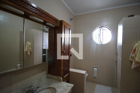 Casa para alugar com 342m², 5 quartos e 4 vagasBanheiro da Suíte 1