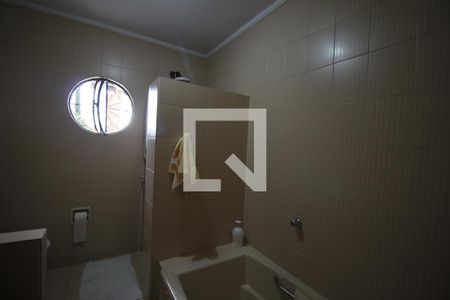 Casa para alugar com 342m², 5 quartos e 4 vagasBanheiro da Suíte 1