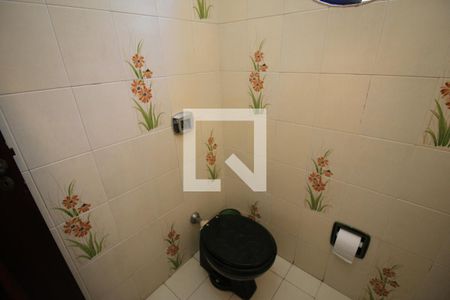 Casa para alugar com 342m², 5 quartos e 4 vagasLavabo