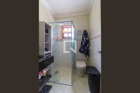 Casa à venda com 300m², 3 quartos e 2 vagas Casa à venda com 300m², 3 quartos e 2 vagasBanheiro