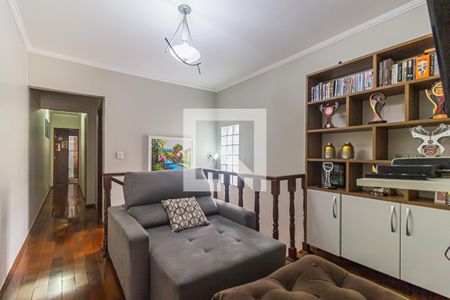 Casa à venda com 300m², 3 quartos e 2 vagas Casa à venda com 300m², 3 quartos e 2 vagasSala de TV