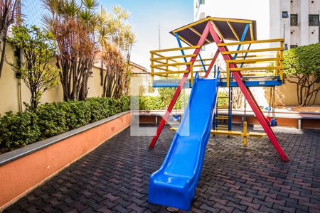 Apartamento para alugar com 92m², 3 quartos e 1 vaga Apartamento para alugar com 92m², 3 quartos e 1 vagaÁrea Comum - Playground