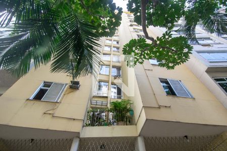 Apartamento à venda com 50m², 1 quarto e sem vaga Apartamento à venda com 50m², 1 quarto e sem vagaFachada