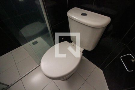 Banheiro de apartamento à venda com 2 quartos, 50m² em Fazenda Aricanduva, São Paulo