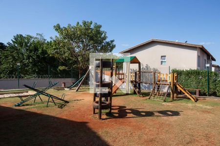Casa de condomínio para alugar com 70m², 2 quartos e 1 vagaÁrea de serviço - playground