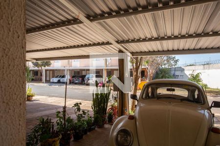 Casa de condomínio para alugar com 70m², 2 quartos e 1 vagaVista da janela da sala