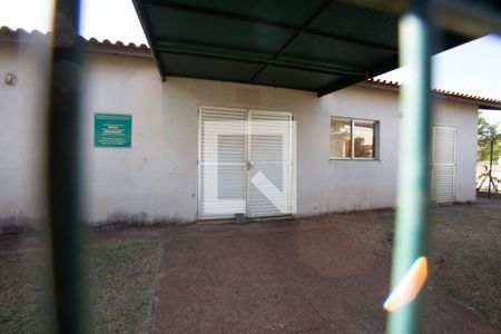 Casa de condomínio para alugar com 70m², 2 quartos e 1 vagaÁrea de serviço - salão de festas