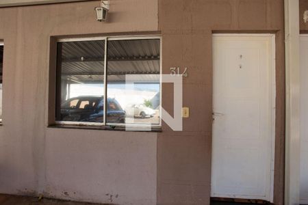 Casa de condomínio para alugar com 70m², 2 quartos e 1 vagaEntrada da casa