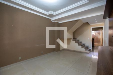 Casa de condomínio para alugar com 70m², 2 quartos e 1 vagaSala