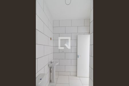 Banheiro de casa de condomínio à venda com 1 quarto, 98m² em Santa Tereza, Porto Alegre