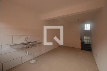 Sala/Cozinha de casa de condomínio à venda com 1 quarto, 98m² em Santa Tereza, Porto Alegre