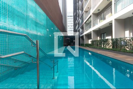 Studio à venda com 32m², 1 quarto e sem vagaÁrea comum - Piscina