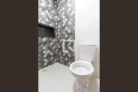 Apartamento para alugar com 42m², 2 quartos e sem vaga Apartamento para alugar com 42m², 2 quartos e sem vagaBanheiro