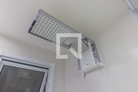 Apartamento para alugar com 50m², 2 quartos e 1 vagaDetalhe do banheiro