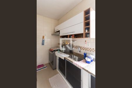 Apartamento à venda com 123m², 3 quartos e sem vagaCozinha e Área de Serviço