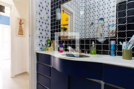 Apartamento à venda com 123m², 3 quartos e sem vagaBanheiro 1