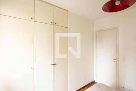 Quarto 1 de apartamento para alugar com 2 quartos, 57m² em Moema, São Paulo