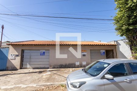 Quintal de casa para alugar com 2 quartos, 80m² em Solange Park I, Goiânia