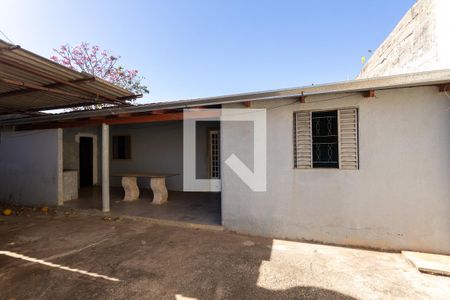 Quintal de casa para alugar com 2 quartos, 80m² em Solange Park I, Goiânia