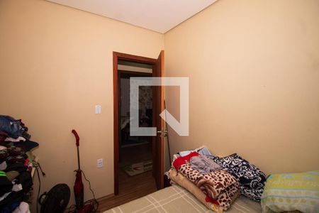 Casa à venda com 270m², 3 quartos e 3 vagas Casa à venda com 270m², 3 quartos e 3 vagasQuarto 2