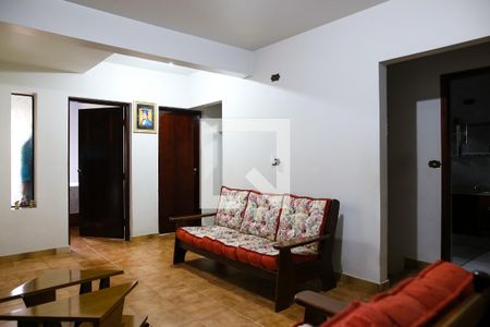 Casa à venda com 318m², 6 quartos e 4 vagas Casa à venda com 318m², 6 quartos e 4 vagasSala 2