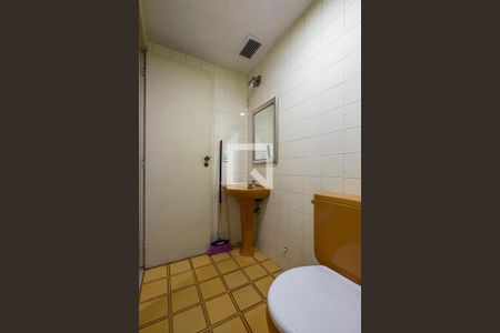 Banheiro de kitnet/studio para alugar com 1 quarto, 30m² em Jardim Paulista, São Paulo