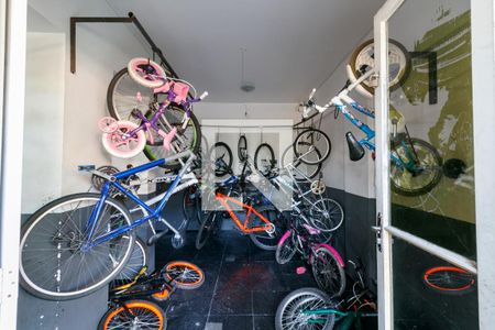 Apartamento à venda com 45m², 2 quartos e 1 vaga Apartamento à venda com 45m², 2 quartos e 1 vagaBicicletário