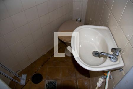 Apartamento para alugar com 110m², 3 quartos e sem vaga Apartamento para alugar com 110m², 3 quartos e sem vagaBanheiro de serviço