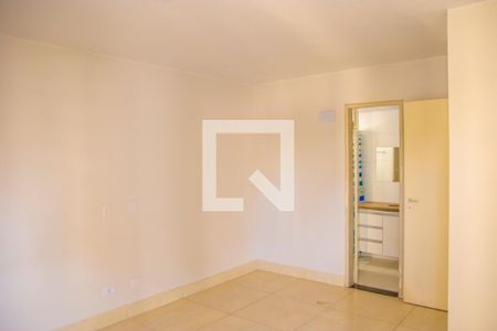 Apartamento para alugar com 110m², 3 quartos e sem vaga Apartamento para alugar com 110m², 3 quartos e sem vagaSuíte