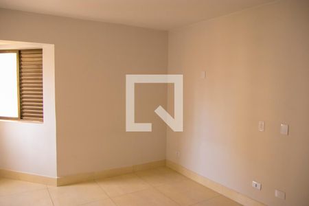 Apartamento para alugar com 110m², 3 quartos e sem vaga Apartamento para alugar com 110m², 3 quartos e sem vagaSuíte