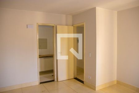 Apartamento para alugar com 110m², 3 quartos e sem vaga Apartamento para alugar com 110m², 3 quartos e sem vagaSuíte