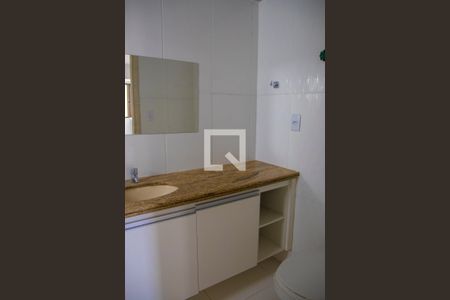 Apartamento para alugar com 110m², 3 quartos e sem vaga Apartamento para alugar com 110m², 3 quartos e sem vagaBanheiro da Suíte