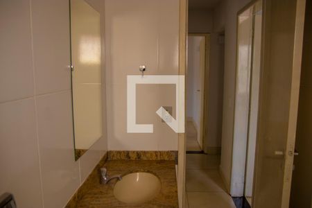 Apartamento para alugar com 110m², 3 quartos e sem vaga Apartamento para alugar com 110m², 3 quartos e sem vagaBanheiro 1