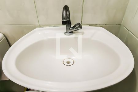Apartamento para alugar com 60m², 2 quartos e sem vaga Apartamento para alugar com 60m², 2 quartos e sem vagaDetalhe do banheiro