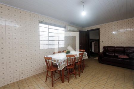 Casa à venda com 247m², 3 quartos e 3 vagasCozinha