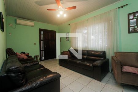 Sala de casa à venda com 3 quartos, 247m² em Jardim São Pedro, Porto Alegre