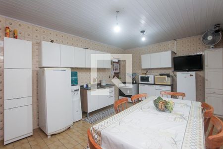 Casa à venda com 247m², 3 quartos e 3 vagasCozinha