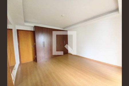 Apartamento para alugar com 4 quartos, 120m² em Sagrada Família, Belo Horizonte