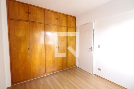 Quarto 1 de apartamento para alugar com 2 quartos, 58m² em Vila Paulicéia, São Paulo