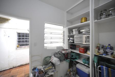 Casa à venda com 200m², 3 quartos e 2 vagasQuarto de Serviço