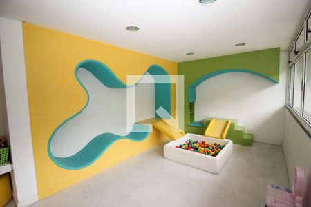 Apartamento à venda com 65m², 2 quartos e 1 vaga Apartamento à venda com 65m², 2 quartos e 1 vagaBrinquedoteca