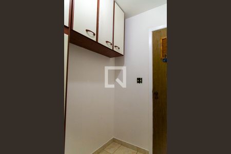 Apartamento à venda com 75m², 2 quartos e 1 vaga Apartamento à venda com 75m², 2 quartos e 1 vagaQuarto de serviço