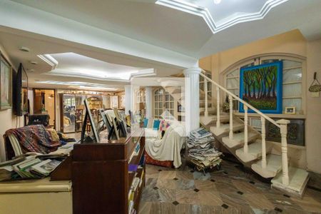 Apartamento à venda com 370m², 7 quartos e 2 vagasSala Térreo