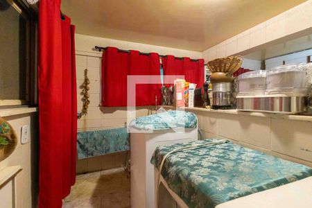 Apartamento à venda com 370m², 7 quartos e 2 vagasCozinha Térreo