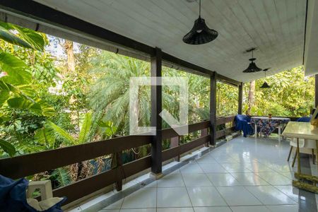 Apartamento à venda com 370m², 7 quartos e 2 vagasVaranda